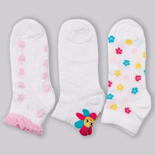3 Pairs 3D Flowers Girls Knee-High Socks Size: (28 - 30) Age: 4-6 - White