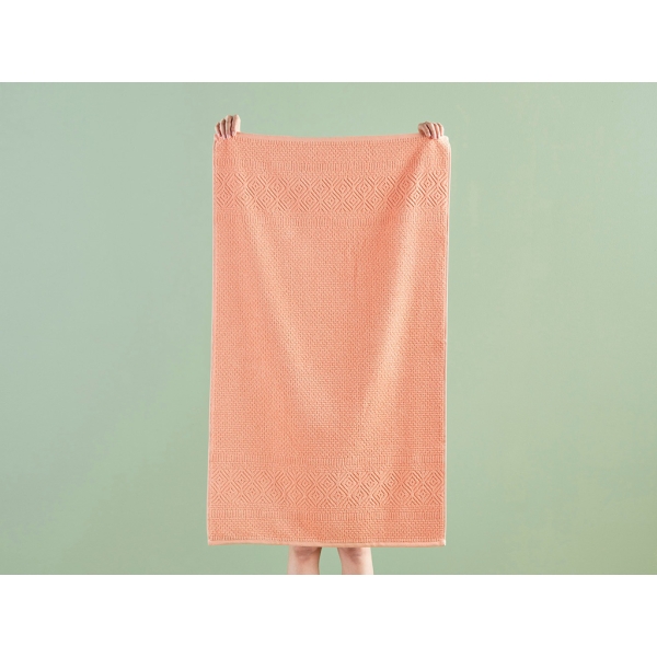 Helena Cotton Bath Towel 70 x 120 cm - Salmon