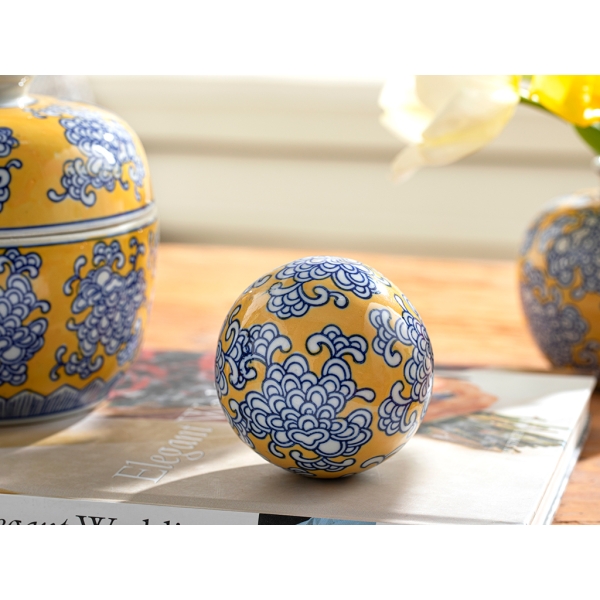 Zoe Porcelain Decorative Object 8 x 8 x 8 Cm - Yellow