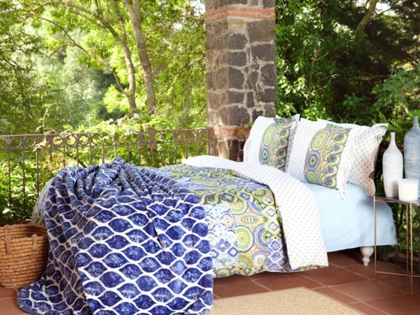 5 Pieces Mayolica Double Duvet Cover Set 200 x 220 cm With Blanket- Purple
