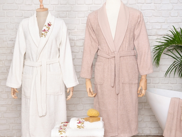 6 Pieces Flora Embroidered Family Bathrobe Set - White / Beige