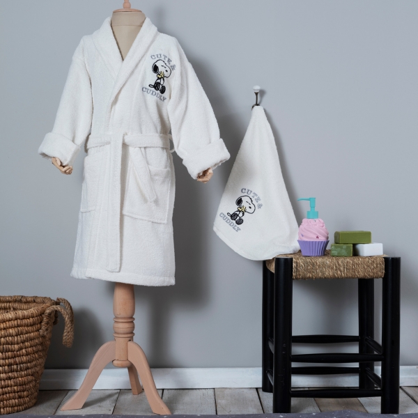 2 Pieces Peanuts Cute And Cuddly Baby Bathrobe Set 6 - 8 Years - Off White 