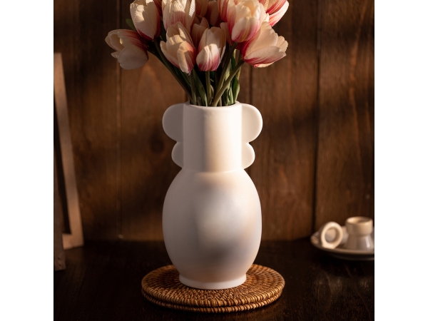 Coy Decorative Vase 20.7 x 11.3 cm - White