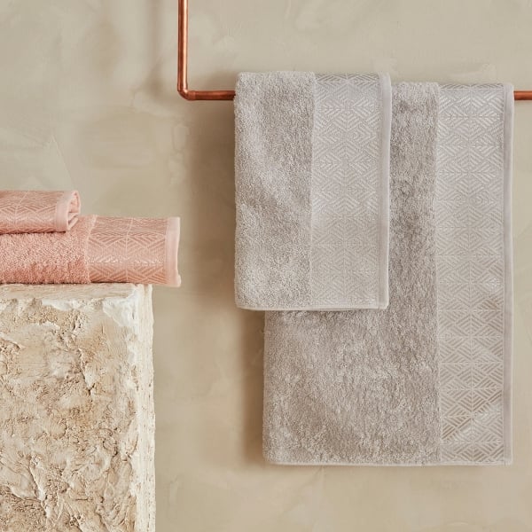 4 Pieces Lucia Towel Set - Pink / Grey
