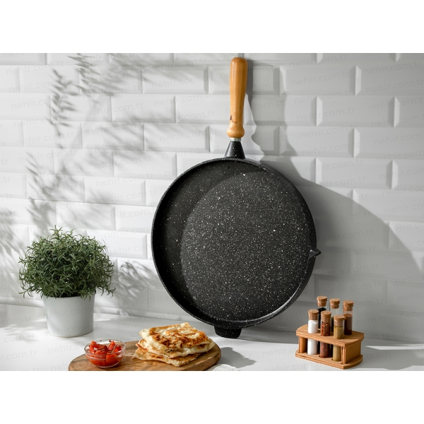 Nehir Aluminum Casting Waffle Pan 36 Cm - Black