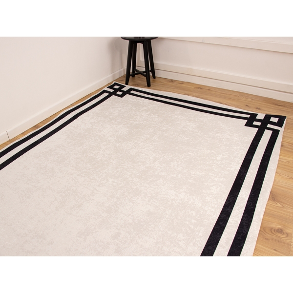 Zymta Roman 160 x 230 Cm Velvet Elastic Carpet Cover - Off White / Black