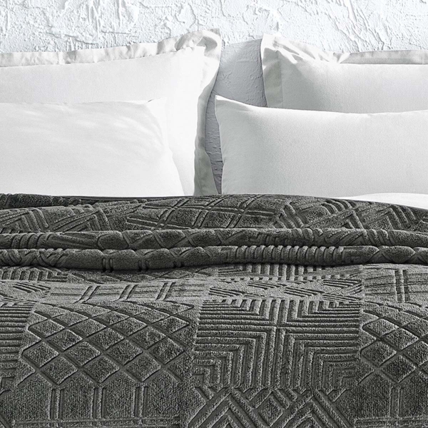 Aeva Emboss 200 x 220 cm Double Blanket - Grey