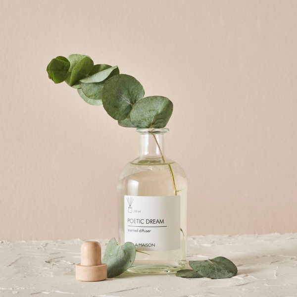 Poetic Dream 250 ml Room Fragrance - White