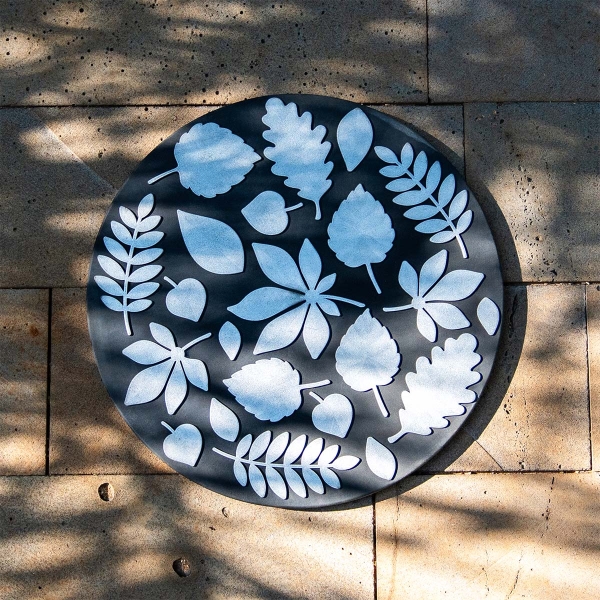 Leaves Zymta Garden Mat 45 x 45 cm - Black / Silver