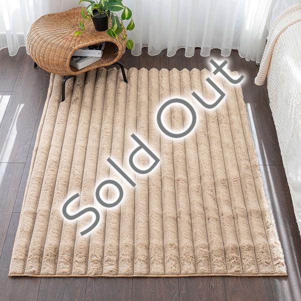 Para Sala Vertical Stripes Faux Rabbit Fur 120 x 160 cm Rectangular Zymta Winter Carpet - Brown