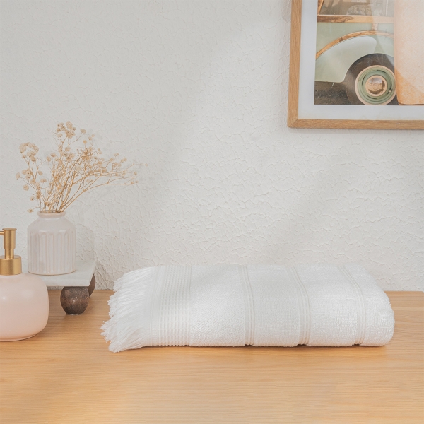 70 x 140 cm Pure Comfort 600 GSM Luxury Turkish Cotton Bath Towel - White