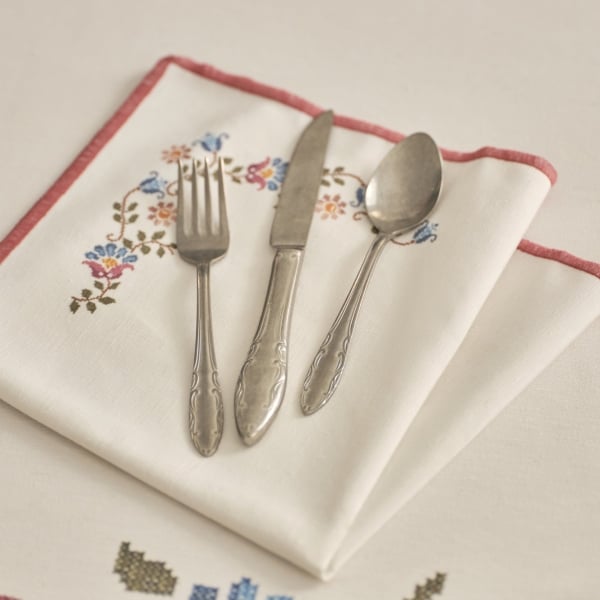 18 Pieces Vintage Dessert Cutlery Set - Silver