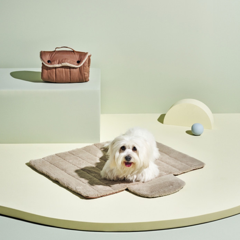 Lessie Portable Cat and Dog Bed 57 ..