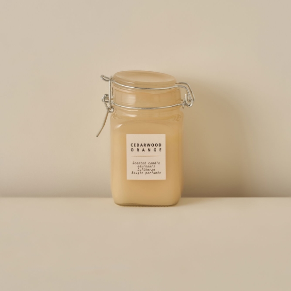 Cedarwood Scented Candle 210 gr - Beige
