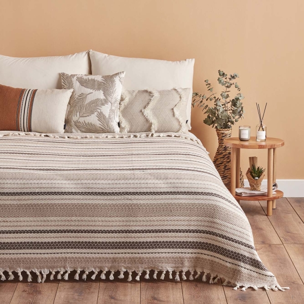 Linea Double Bedspread 200 x 230 cm - Beige / Cream / Brown