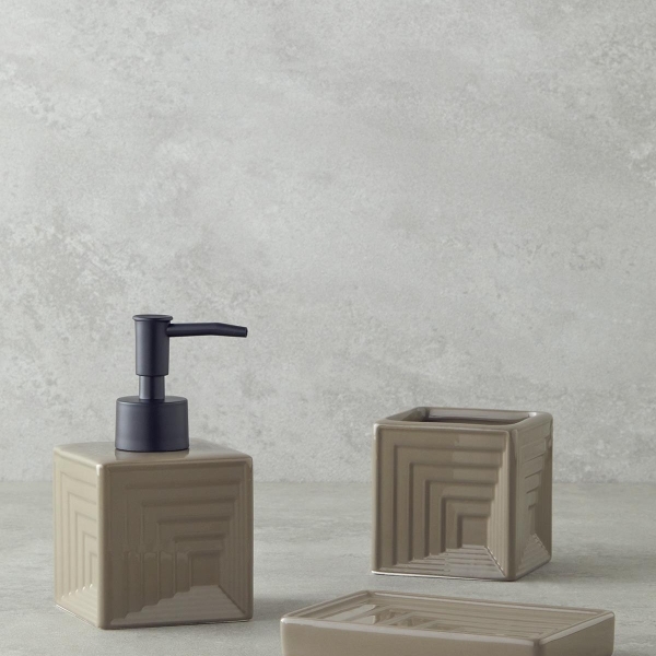 Blume Ceramic 3-Piece Bathroom Set Brown