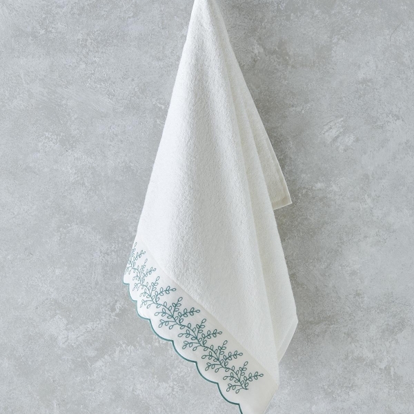 Artistic Leafy Cotton Embroidered Face Towel 50x80 cm Ecru - Green